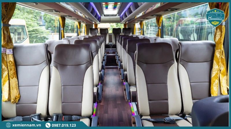 thuê xe 29 chỗ giá rẻ đi Đà Lạt