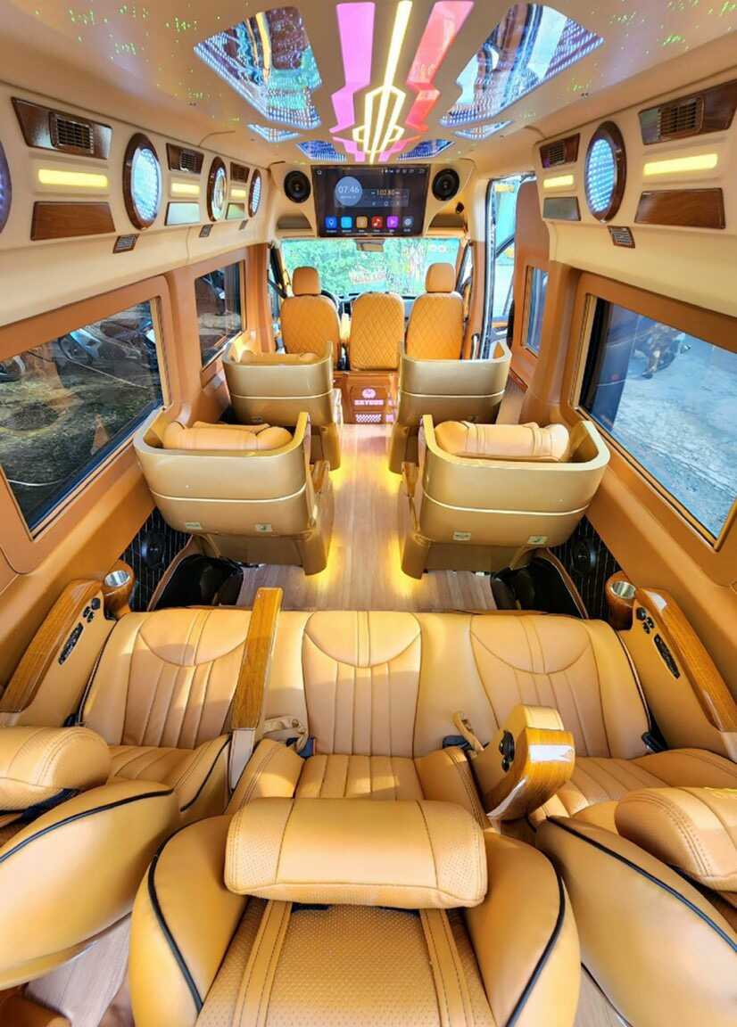 nội thất xe limousine 9 chỗ