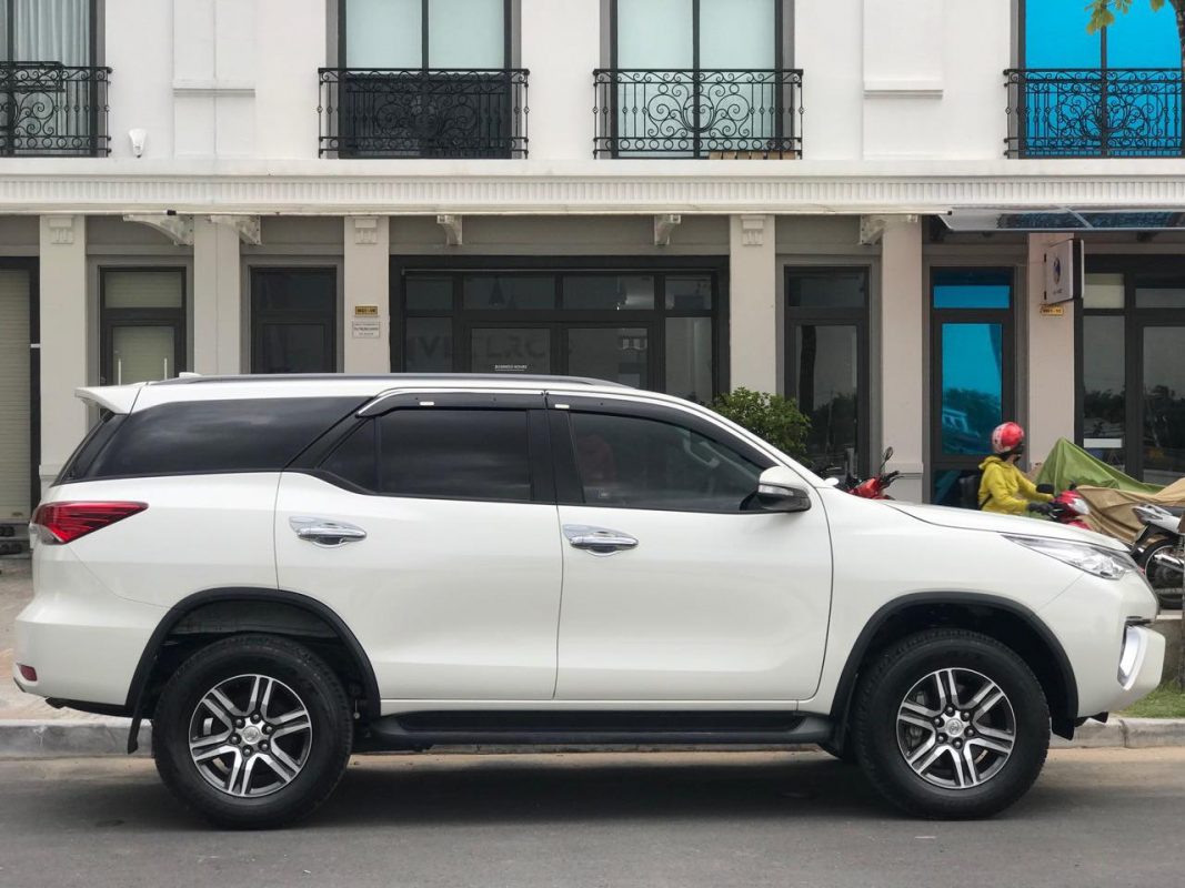 Xe 7 chỗ Toyota Fortuner