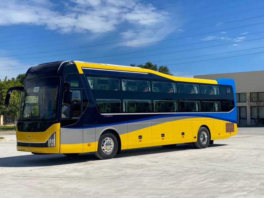 xe giường nằm universe