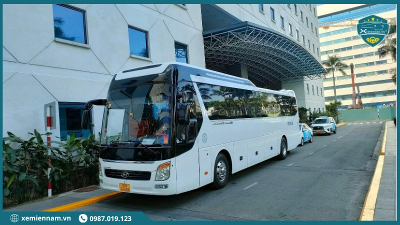 Thuê xe đi Suối Mơ