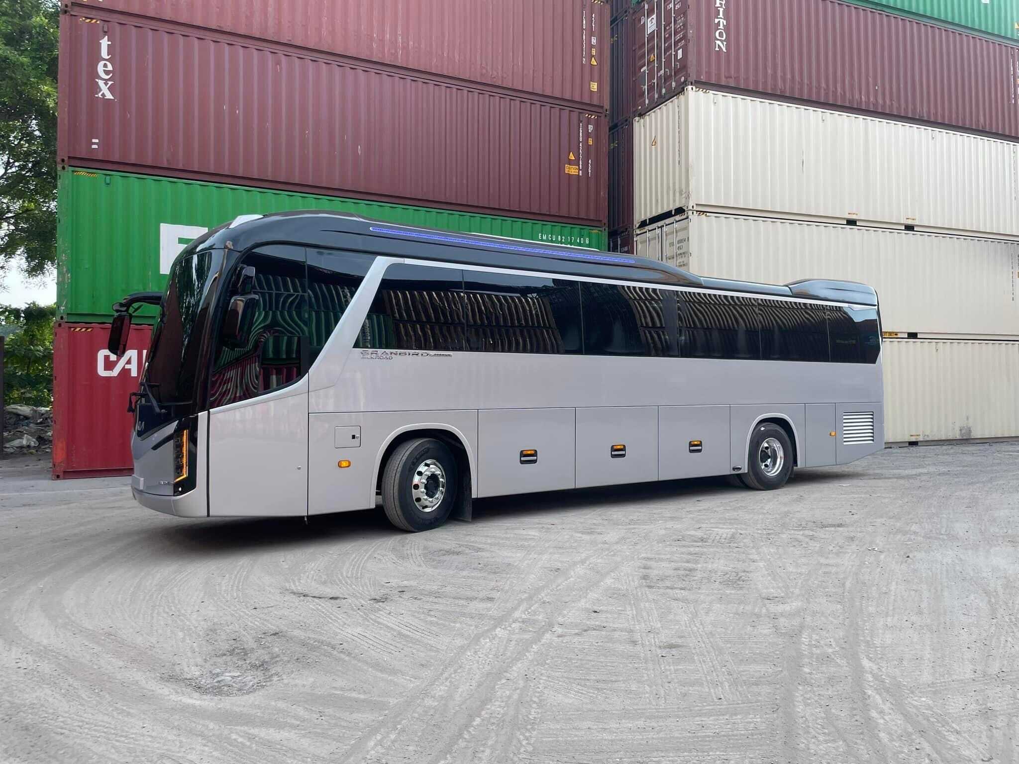 kia granbird giá