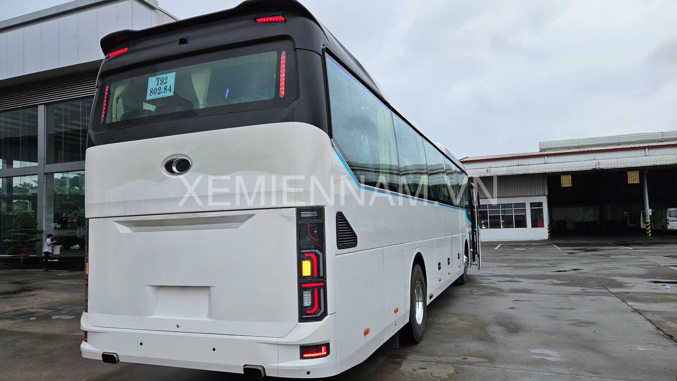 đuôi xe Thaco Cruiser 45 chỗ