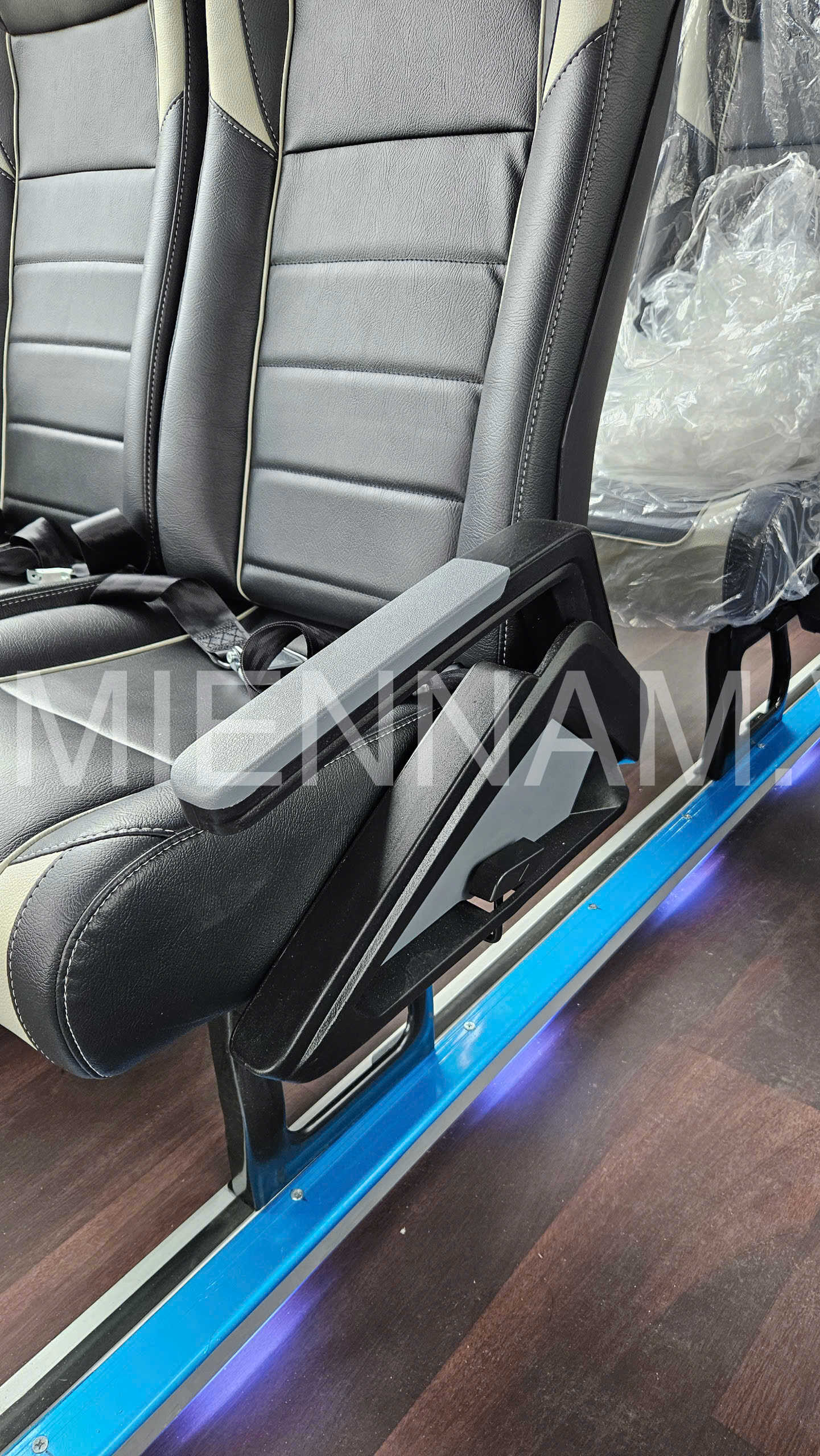 ghế xe Thaco Cruiser 45 chỗ