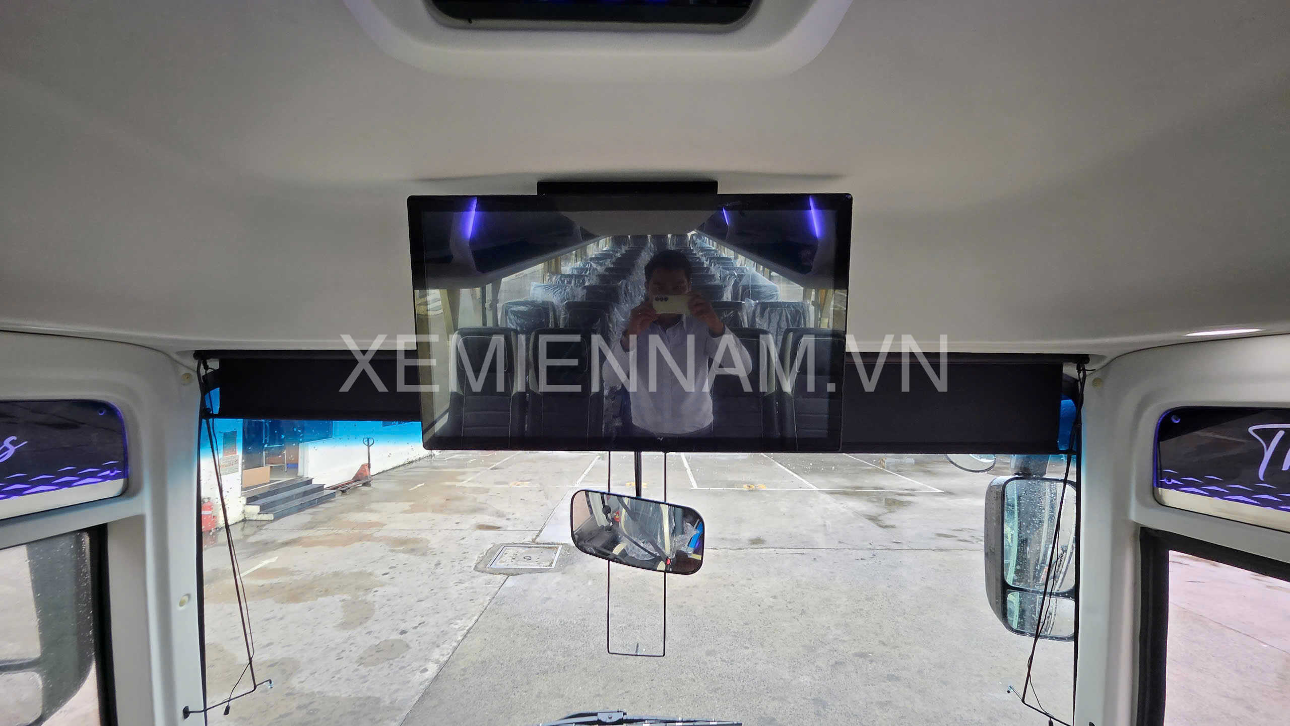 tivi xe thaco 45 chỗ