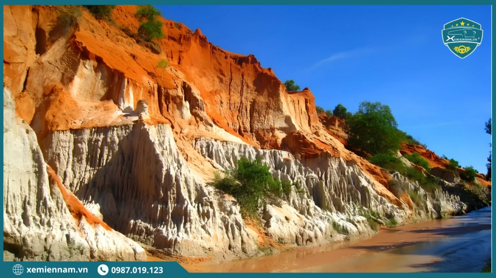 thuê xe limousine đi Phan Thiết