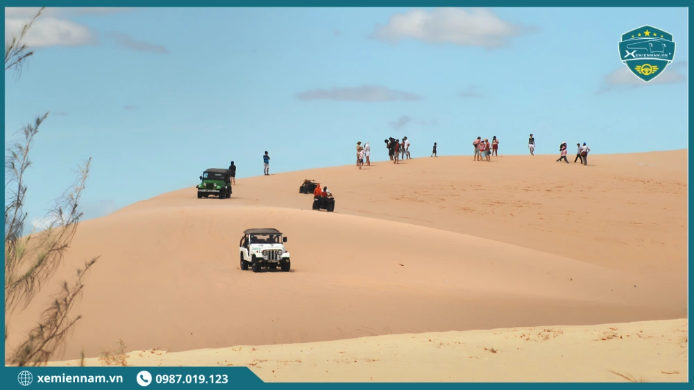 thuê xe limousine đi Phan Thiết