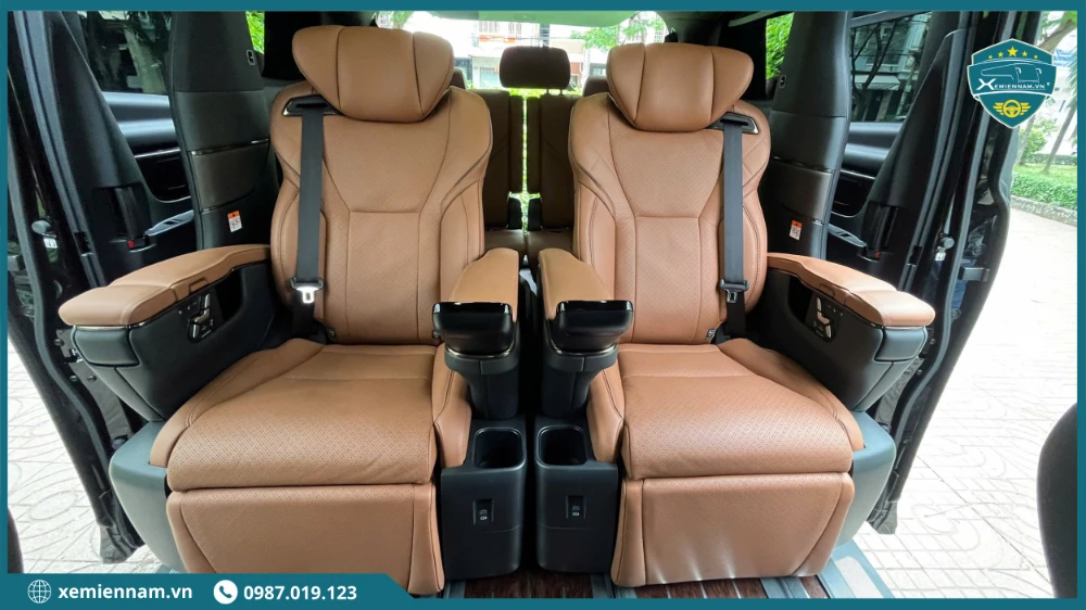 thuê xe 7 chỗ đi Nha Trang